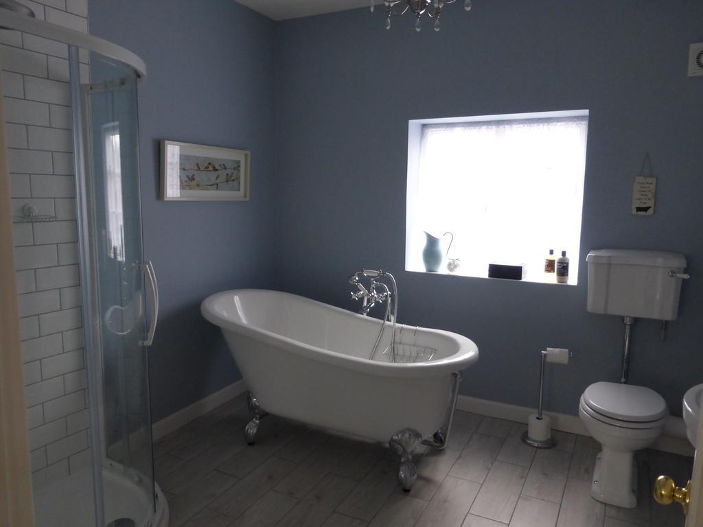 Wimborne Saint Giles Home Farm House المظهر الخارجي الصورة